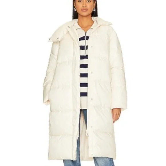 L'Academie Marlon Puffer Coat in Ivory